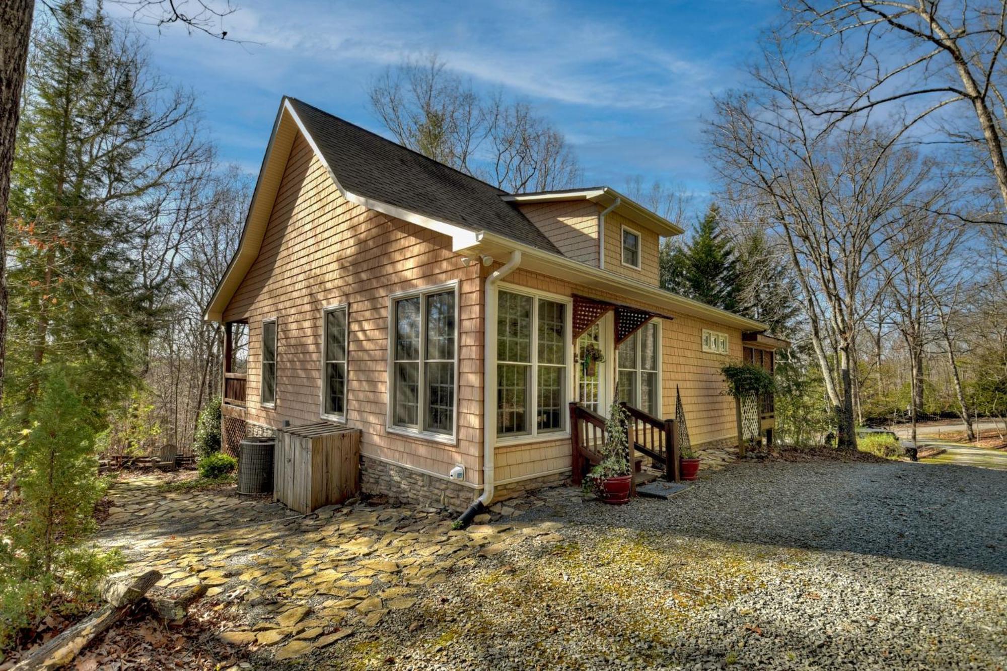 Southern Living Cottage Cozy Up By The Fire Relax On The Porch And Enjoy Peaceful Surroundings Блу-Ридж Экстерьер фото